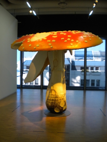 Carston Holler's Giant Triple Mushroom